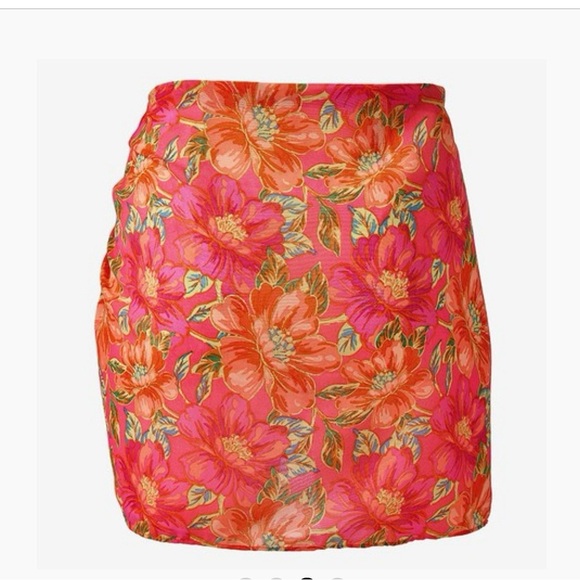 Beach Riot Melanie Wrap Coverup with Asymmetrical Sarong - Picture 3 of 6